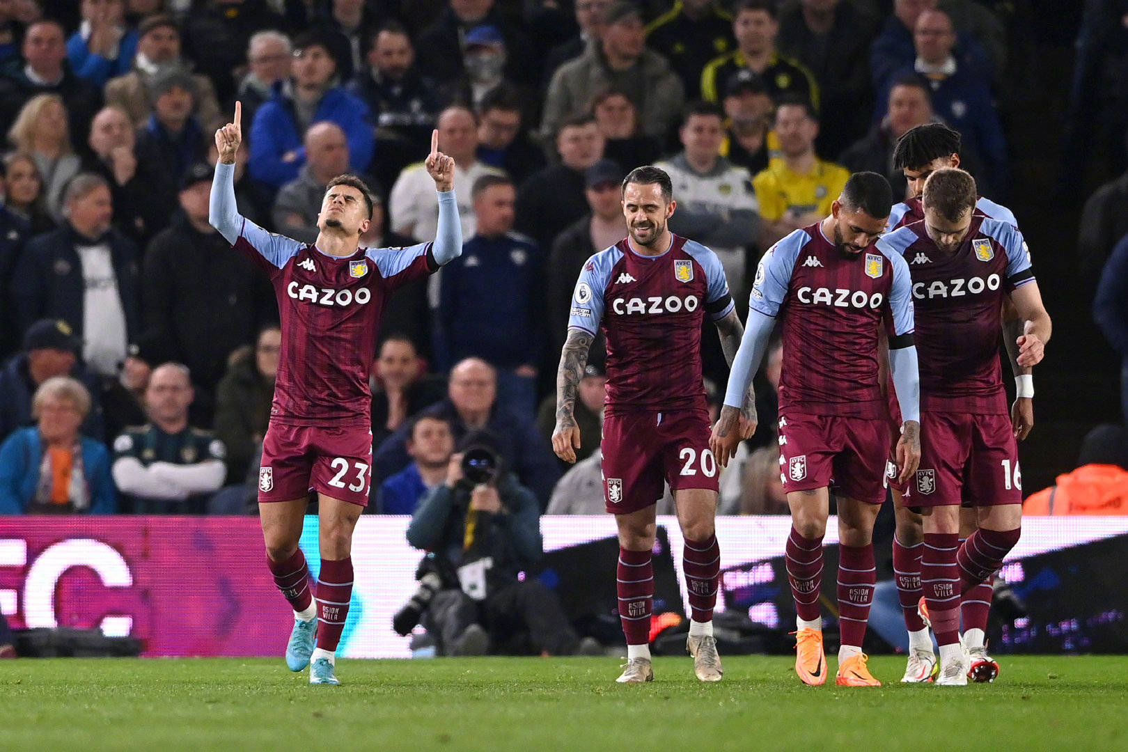 役中登场 役中登场